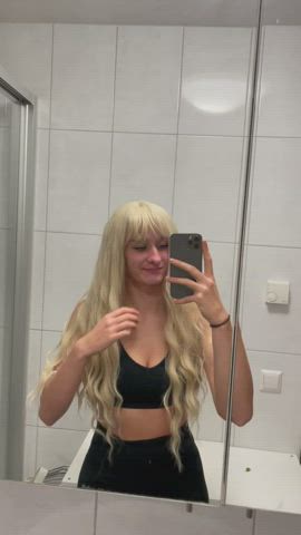 got a little horny in the gym after the workout.. had to show you my big tits 😌 would you have fun with me in the gym cabin? - free porn video
