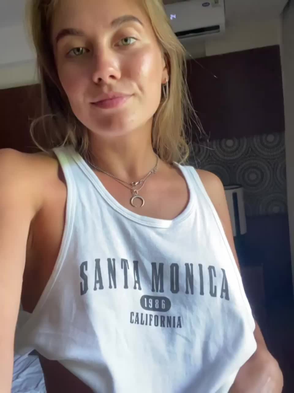 Sorry, i don't have any food but you can eat my tits - free porn video