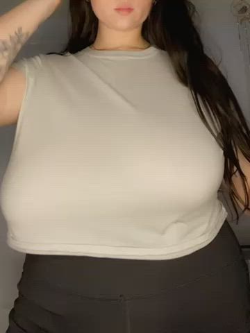 Say good morning to my titties 🌞 - free porn video