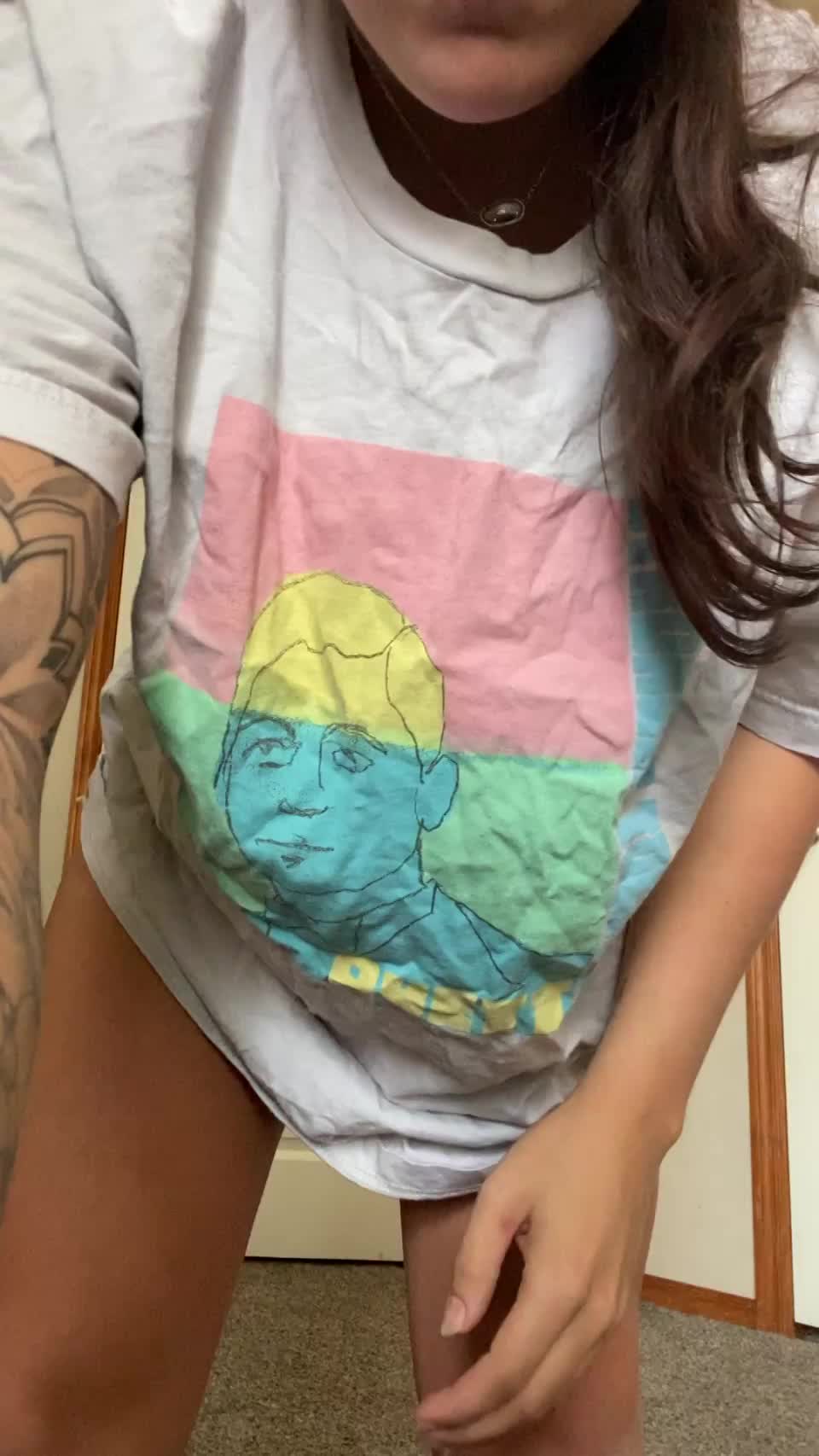 My ass is begging for a warm tongue right now - free porn video