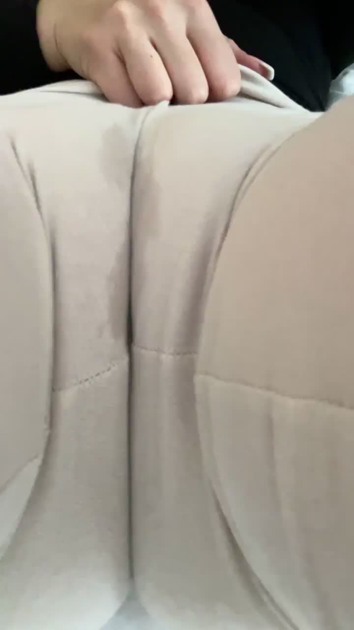 Mommy is so horny - free porn video