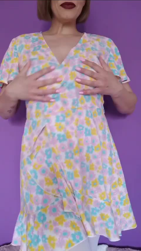 Is getting hot in here - free porn video