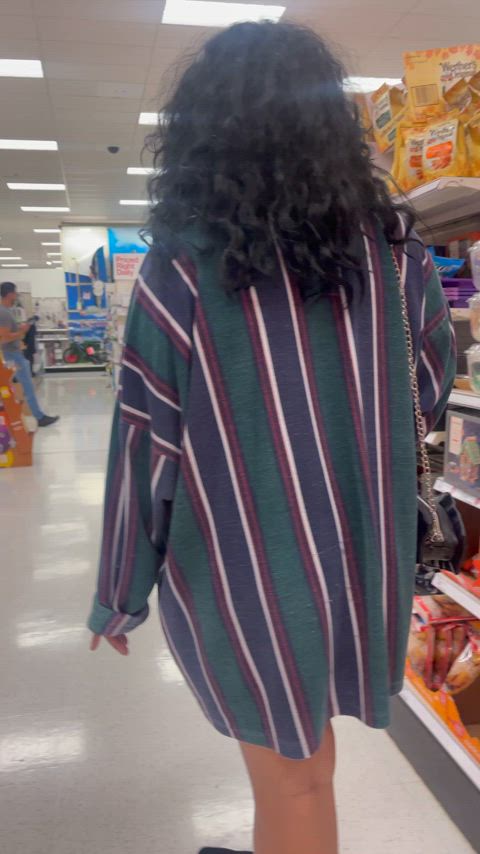 showing myself in stores get me so wet, so much risk - free porn video
