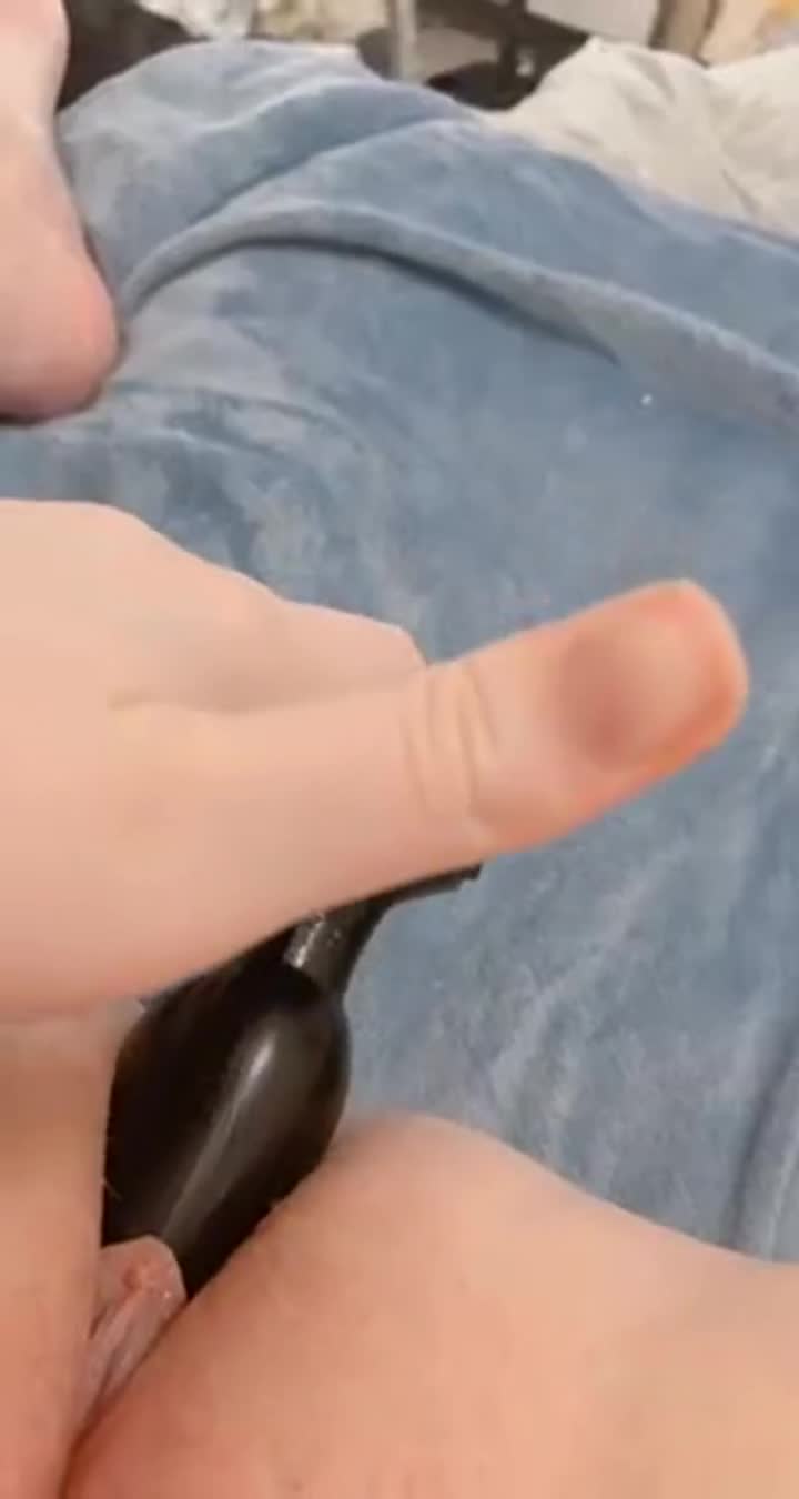 My biggest plug,, still need bigger! - free porn video