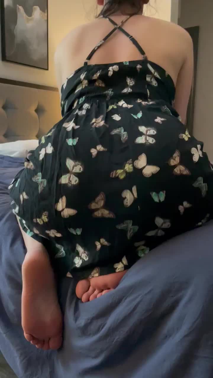 I’ve got butterflies in my stomach but I’d rather have cum💦 - free porn video