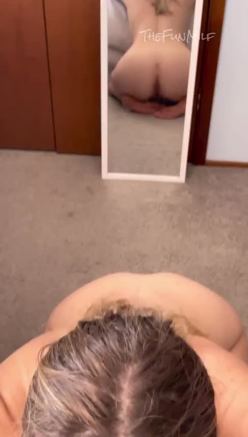 I’m the girl who loves to lick ass! - free porn video