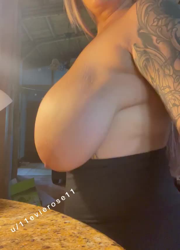 Is the side view better or the front view? - free porn video