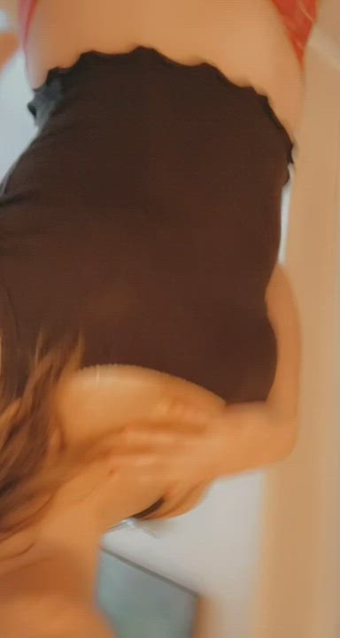 I want to get my holes eaten in this skirt - free porn video