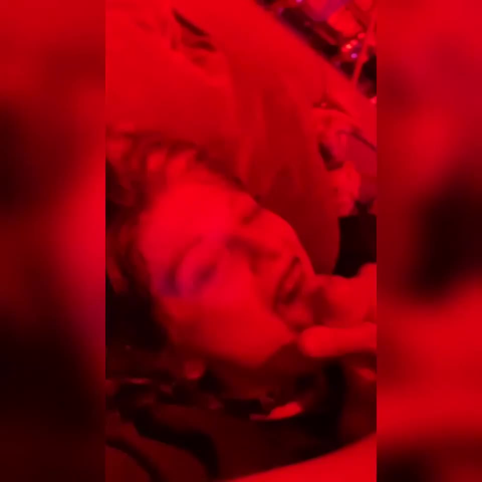red always sets the mood 😍😛 - free porn video