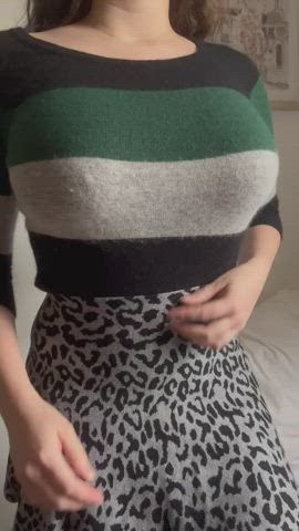 I feel like push up bras are useless for my boobs - free porn video