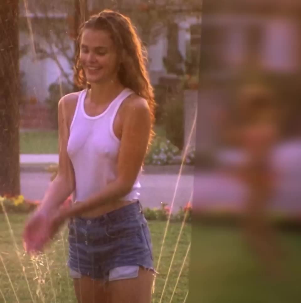 Keri Russell - Eight Days a Week (1997) - free porn video