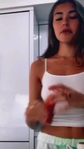 Madison Beer pokies - free porn video