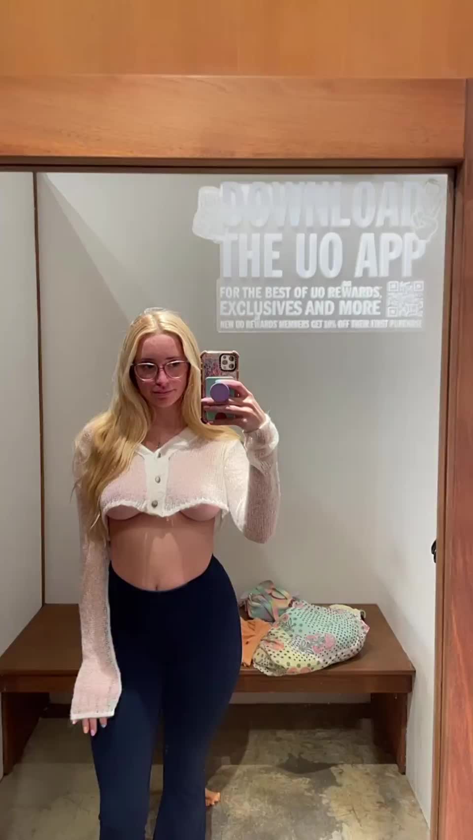 Men on the nice list deserve easy access to my D's - free porn video