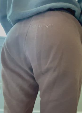 Ass eaters get head on-demand - free porn video