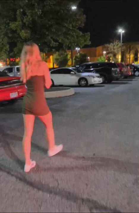 How you would take me if you were the lucky one in the red car who caught me😳😻🍑 - free porn video