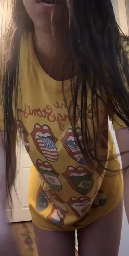 I hate bra 🙄🚫 - free porn video