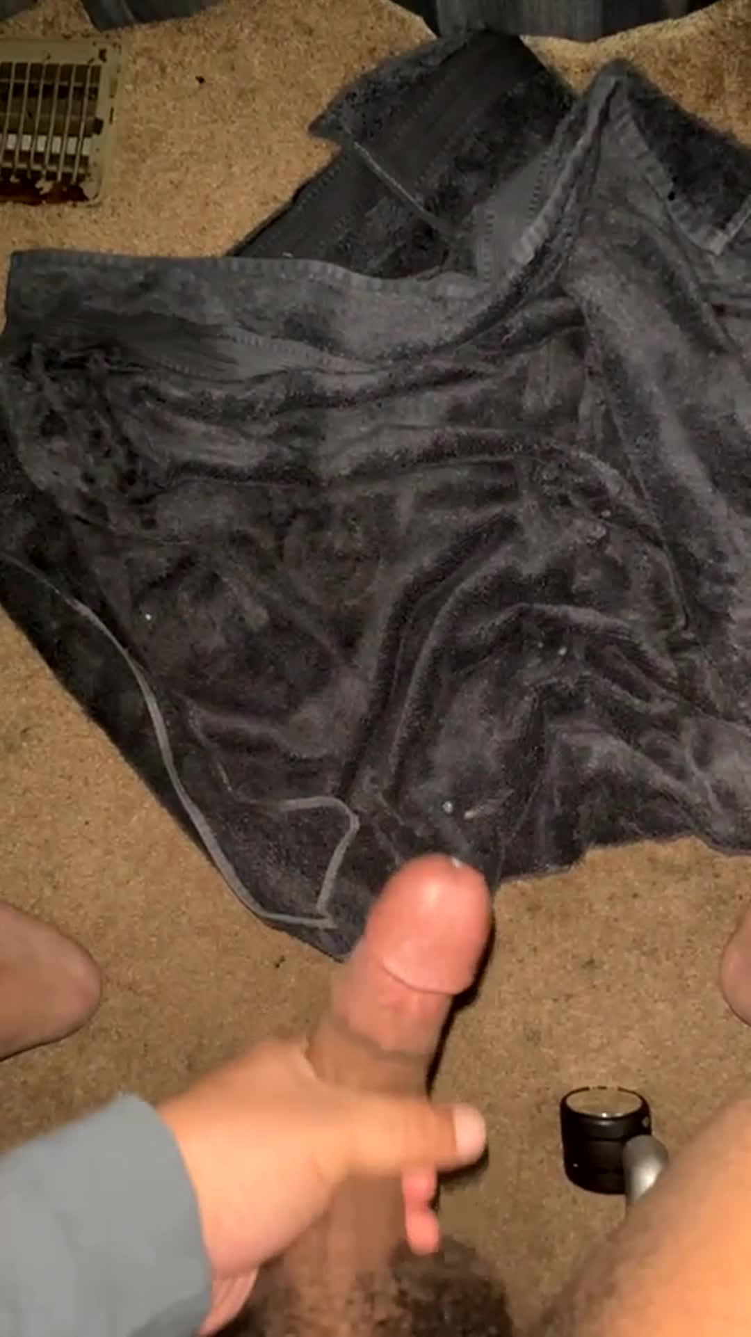 woke up horny as hell😅 - free porn video