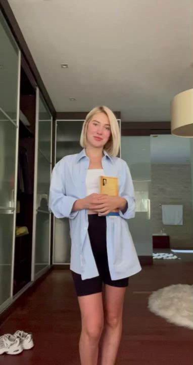 I’m trying to make you smile and erect at the same time - free porn video