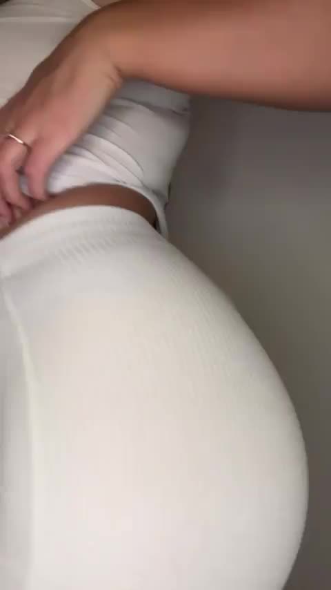 Sad because my friend said im not worth jerking off to - free porn video