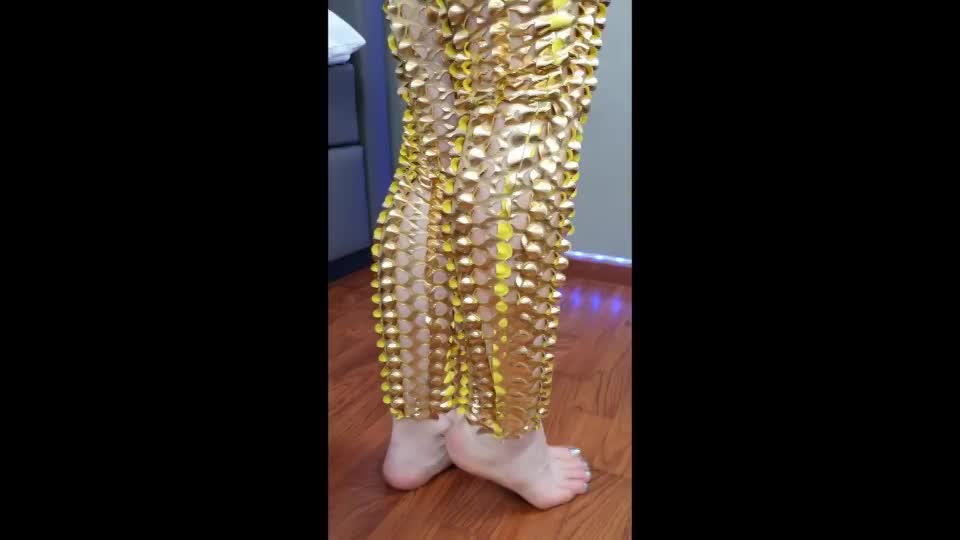 Golden bimbo - free porn video