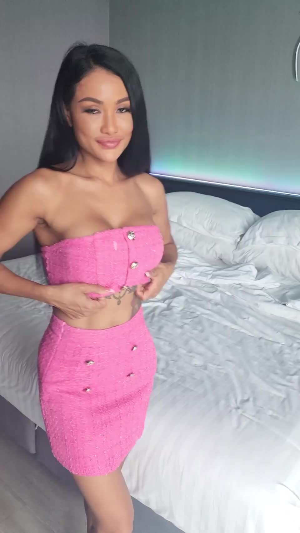 Down drop to reveal my huge tittys - free porn video