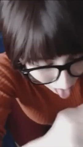 Velma Extracting a Huge Load - free porn video