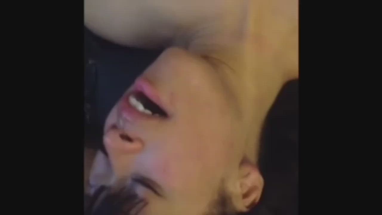 Watch with sound to see what an asshole I am 😈 (click the redgifs link above) - free porn video