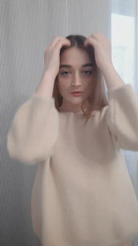 after taking a bath i got so naughty fantasies to do in this room now... do u wanna know it - free porn video