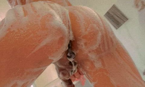 gooning with these beads stretching my hole 😈 - free porn video