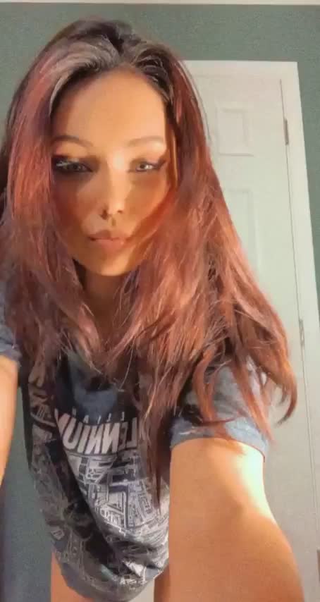 Honestly, would you eat my pussy? - free porn video