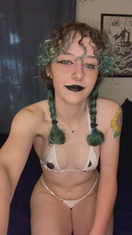 can a 20 year old goth girl turn you on? - free porn video