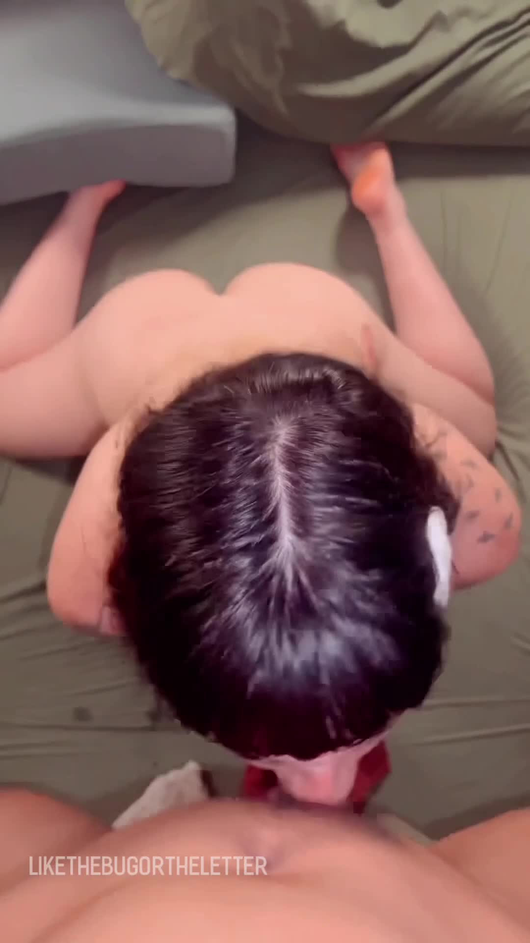 i get so happy when i work a nut out onto my face  - free porn video