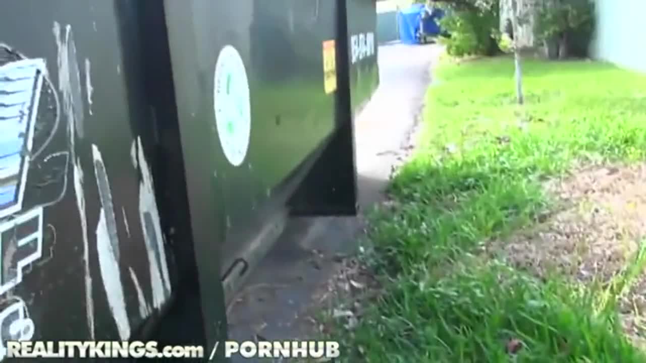 The Owner Of This Jiggly Ass Is Montana Skye - free porn video