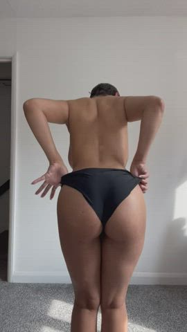 I love showing off my asshole - free porn video