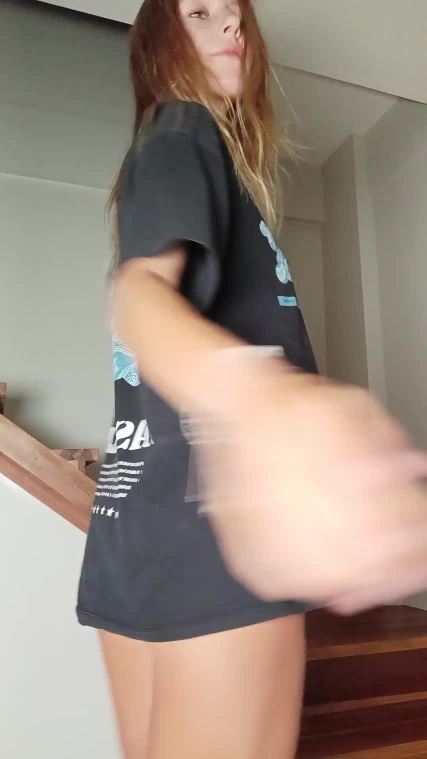 For those thinking about fucking me from behind - free porn video