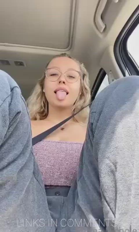 Freaking georgeous 😍wait for her - free porn video