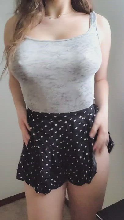 Big perky natural tittiessssss - free porn video