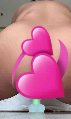 Just playing with my toy 🖤 - free porn video