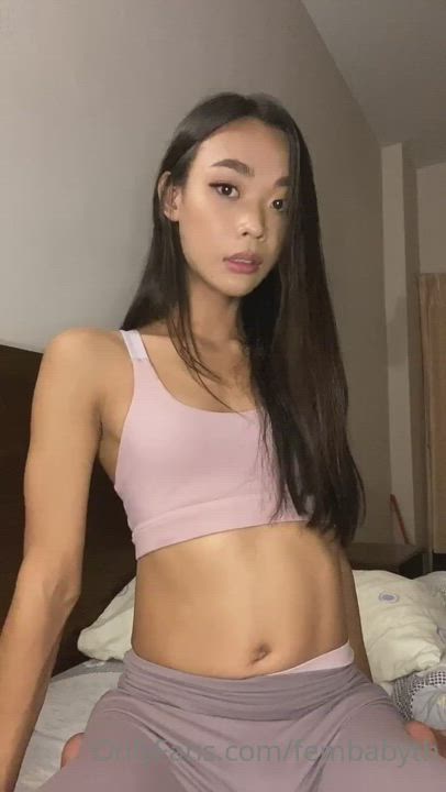 She’s gorgeous and I’d suck her anytime and any place 🥵🥵 - free porn video