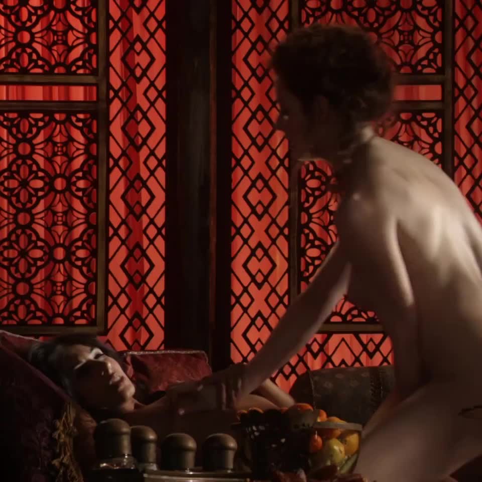 Esme Bianco & Sahara Knite - free porn video