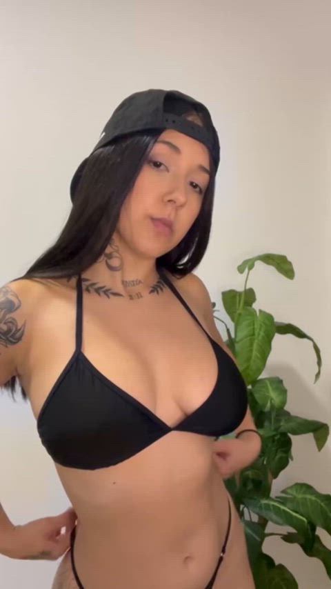 Anyone who wants a 2004 born latina - free porn video