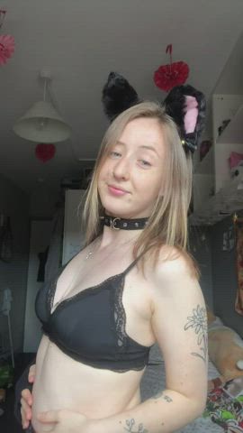 Accidental titty reveal - free porn video
