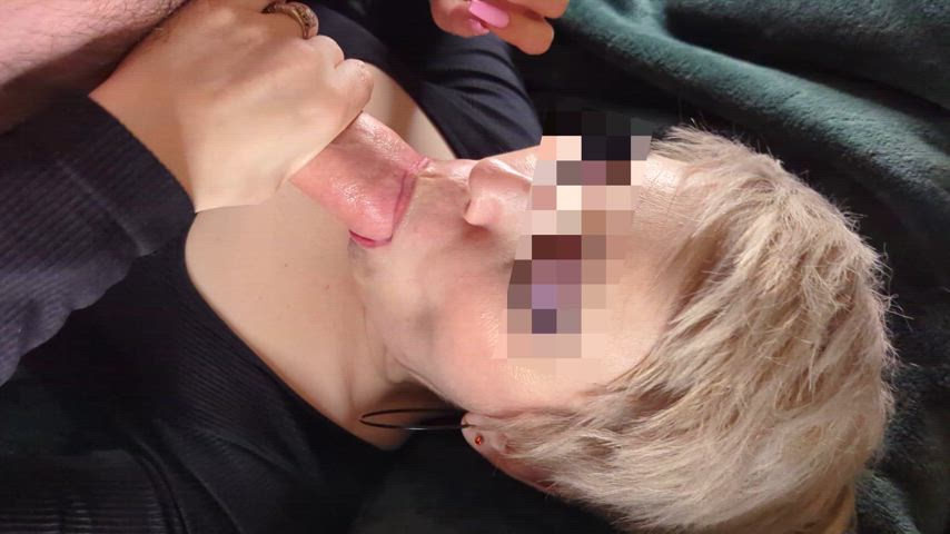 A good hand and mouth combo can please any man... trust me - free porn video