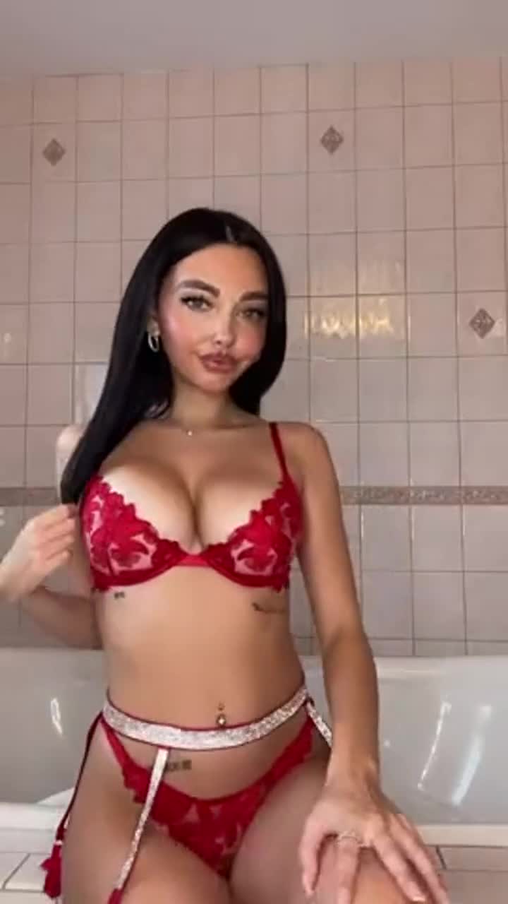 who likes naturals? - free porn video
