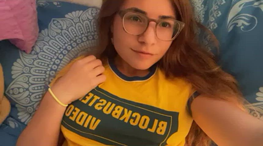 Blockbuster and chill?🙈💕 - free porn video