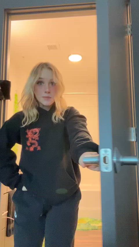 Jiggling all my body parts 18f - free porn video