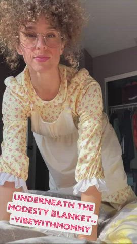 Jewish mom undresses after a long day of work. [f] - free porn video
