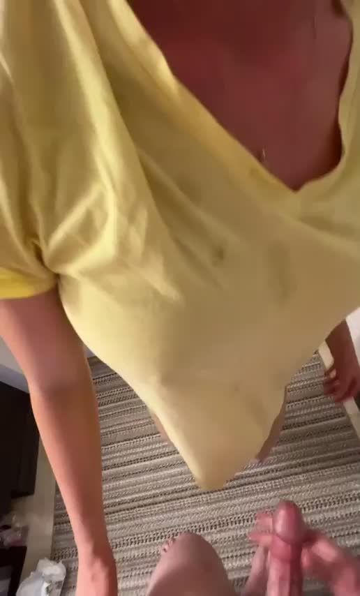 now she has a load on her face - free porn video