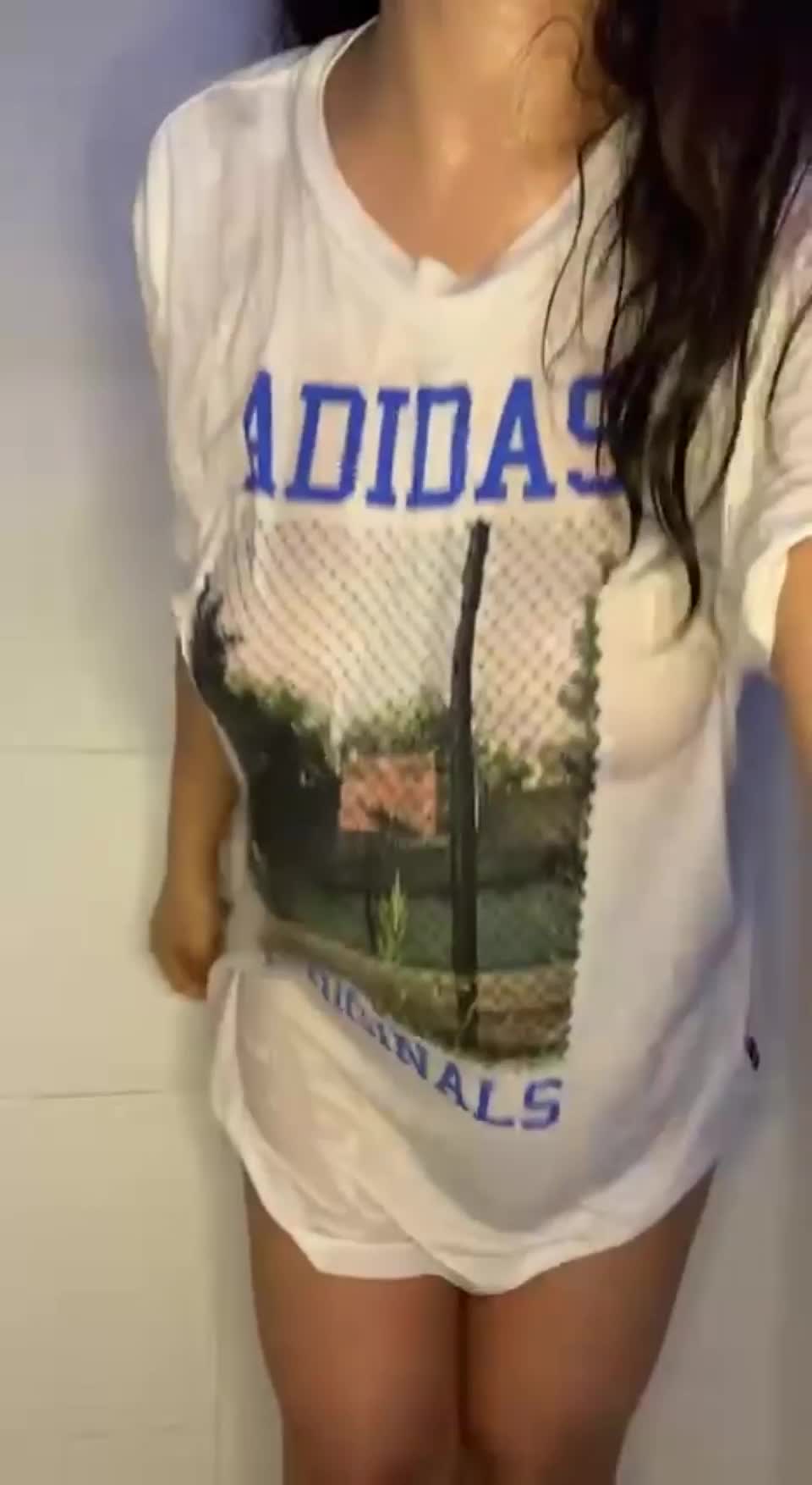 My Colombian booty wouldn't mind being played with - free porn video