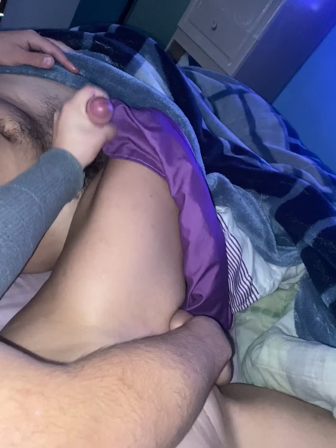 We had a competition, whoever finished first paid for dinner ! Clearly I won 💦🍆. - free porn video